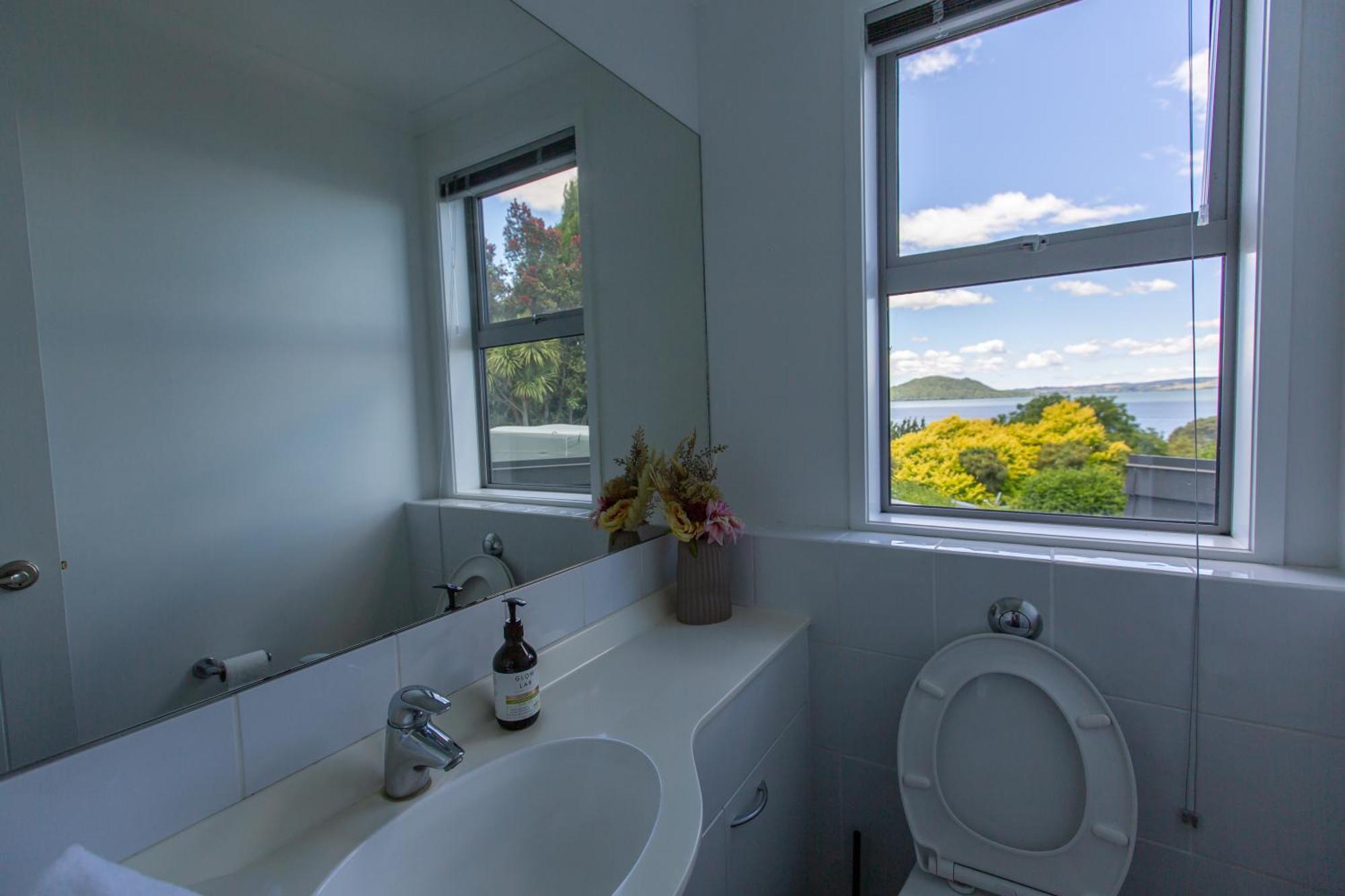 Rotorua Serenity Lakeview Retreat Exterior foto