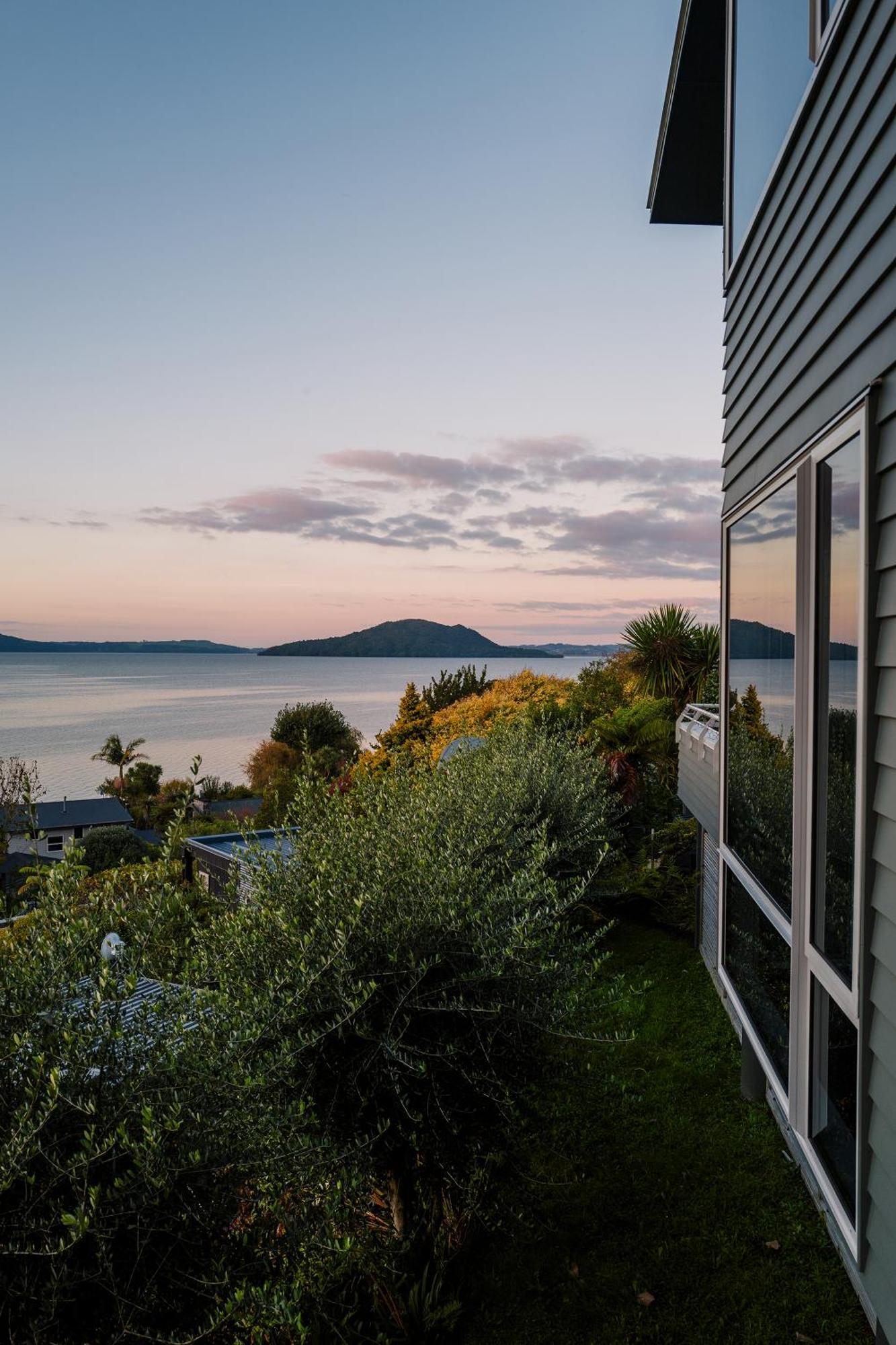 Rotorua Serenity Lakeview Retreat Exterior foto